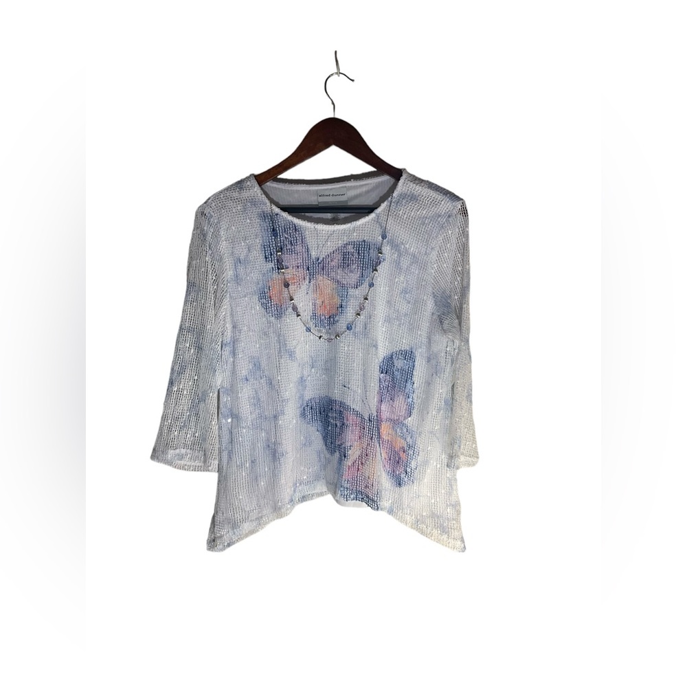 Women’s Long Sleeve Butterfly Design Round Neck with Necklace
